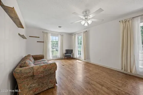 611 Hubert Boulevard Hubert NC 28539