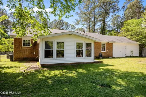 611 Hubert Boulevard Hubert NC 28539