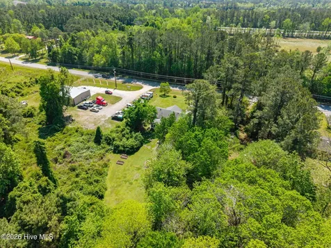 611 Hubert Boulevard Hubert NC 28539