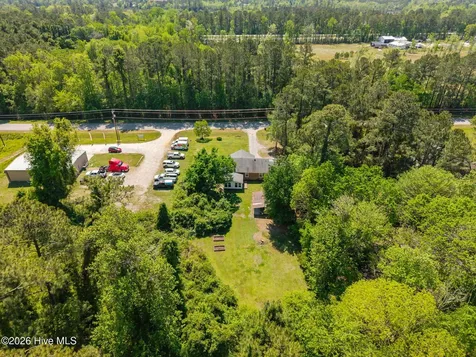 611 Hubert Boulevard Hubert NC 28539
