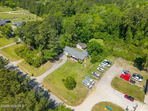 611 Hubert Boulevard Hubert NC 28539