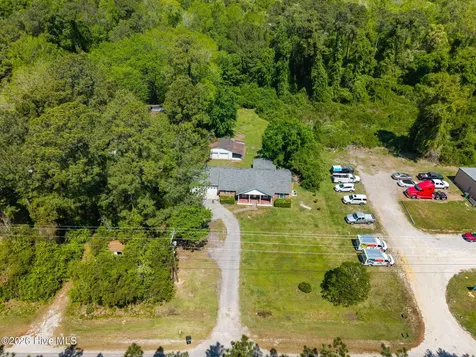 611 Hubert Boulevard Hubert NC 28539