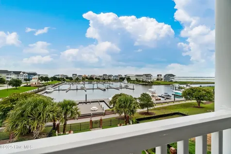 458 Kensington Place Newport NC 28570