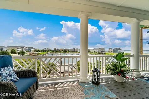458 Kensington Place Newport NC 28570