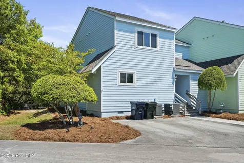 312 Mcginnis Drive Pine Knoll Shores NC 28512