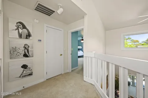 312 Mcginnis Drive Pine Knoll Shores NC 28512