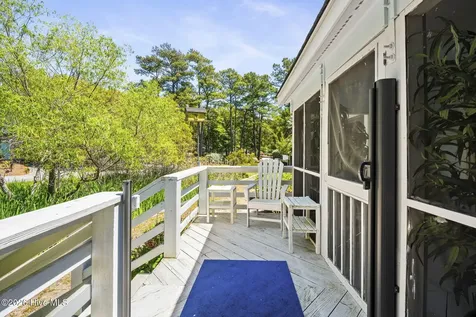 312 Mcginnis Drive Pine Knoll Shores NC 28512