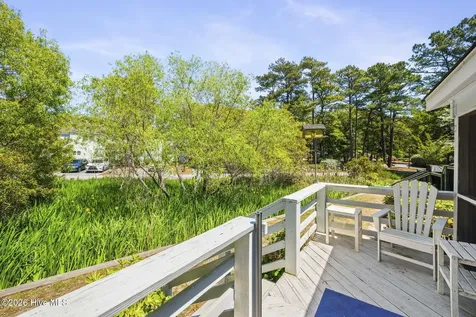 312 Mcginnis Drive Pine Knoll Shores NC 28512