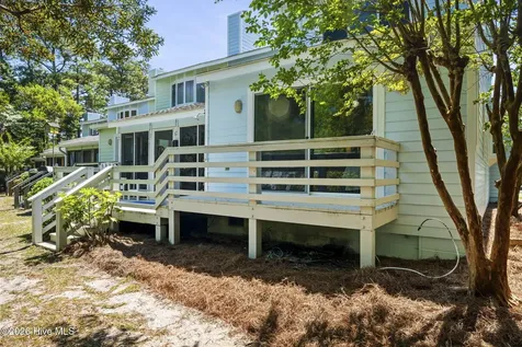 312 Mcginnis Drive Pine Knoll Shores NC 28512