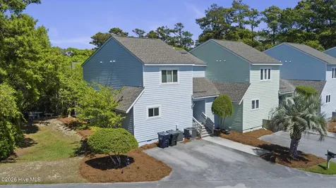 312 Mcginnis Drive Pine Knoll Shores NC 28512