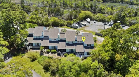 312 Mcginnis Drive Pine Knoll Shores NC 28512