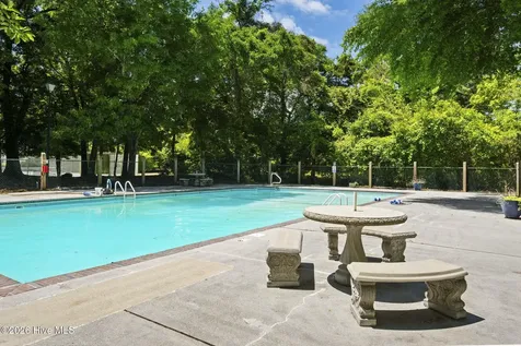 312 Mcginnis Drive Pine Knoll Shores NC 28512