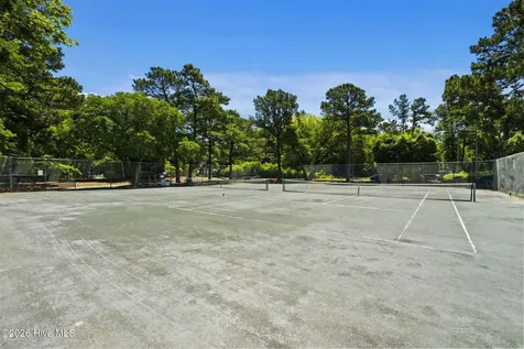 312 Mcginnis Drive Pine Knoll Shores NC 28512