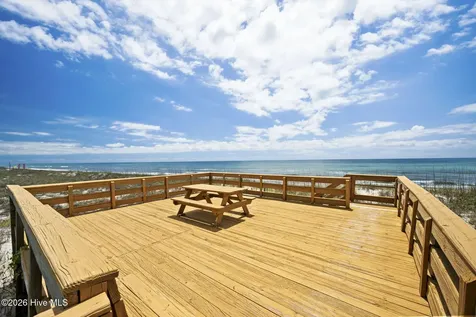 312 Mcginnis Drive Pine Knoll Shores NC 28512