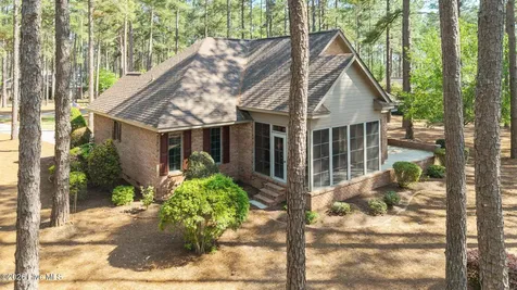 28 Abbottsford Drive Pinehurst NC 28374