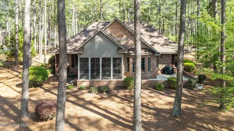 28 Abbottsford Drive Pinehurst NC 28374