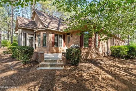 28 Abbottsford Drive Pinehurst NC 28374