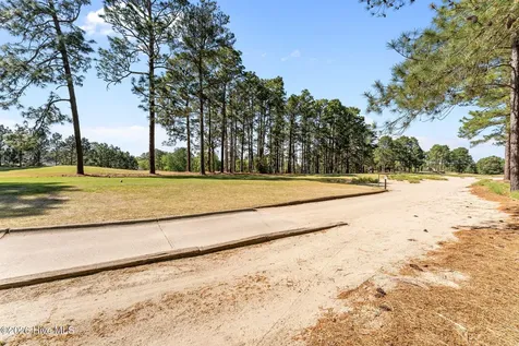 28 Abbottsford Drive Pinehurst NC 28374