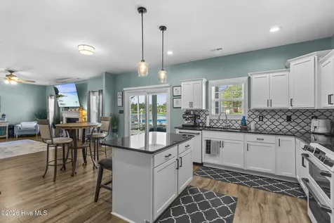109 Sparrow Drive New Bern NC 28560