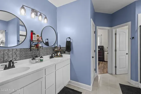 109 Sparrow Drive New Bern NC 28560