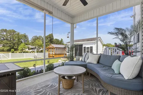 109 Sparrow Drive New Bern NC 28560