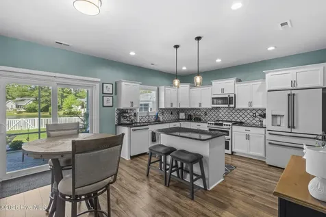 109 Sparrow Drive New Bern NC 28560