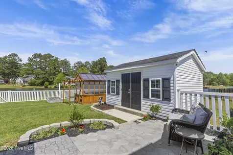 109 Sparrow Drive New Bern NC 28560