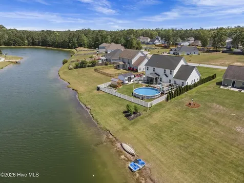 109 Sparrow Drive New Bern NC 28560