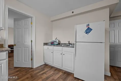 217 W Atlantic Boulevard Atlantic Beach NC 28512