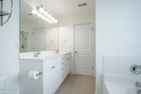 359 Putnam Drive Wilmington NC 28411