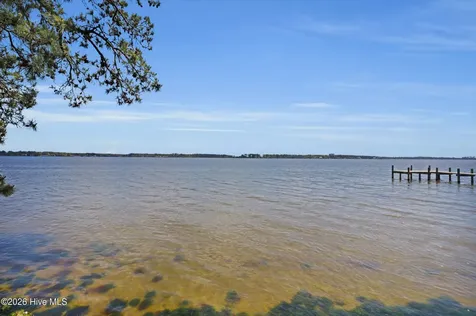 310 Myrtlewood Lane Bayboro NC 28515