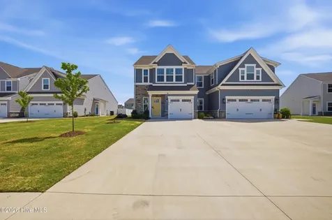 103 Spinnaker Street Elizabeth City NC 27909
