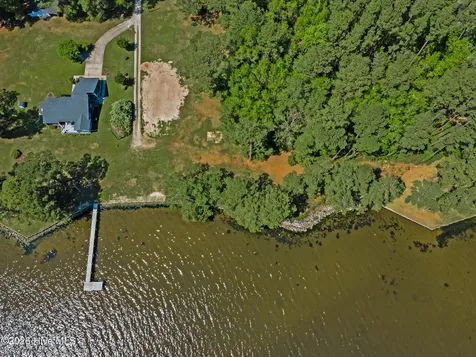 310 Myrtlewood Lane Bayboro NC 28515