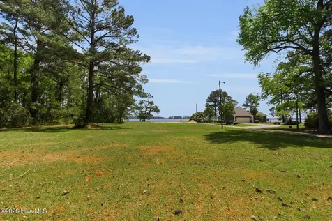 310 Myrtlewood Lane Bayboro NC 28515