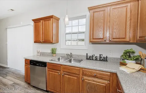 828 Jade Lane Winterville NC 28590