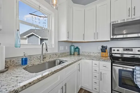 331 Oceanaire Lane Surf City NC 28445