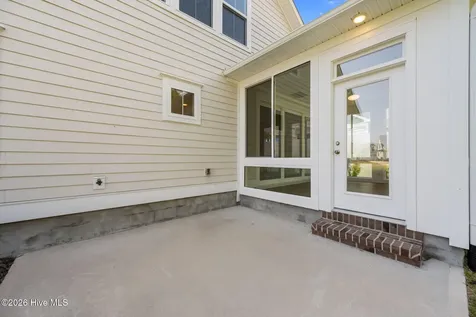 559 Moss Lake Lane Holly Ridge NC 28445
