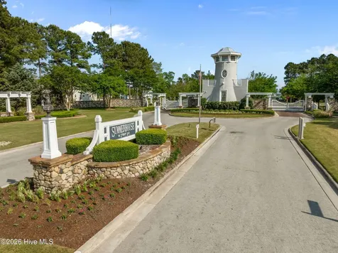 559 Moss Lake Lane Holly Ridge NC 28445