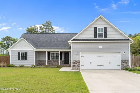 111 Anderson Avenue Holly Ridge NC 28445
