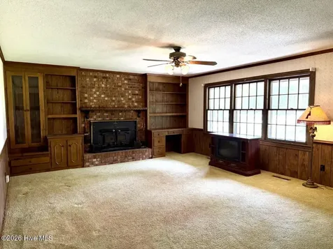 12445 U.s. 64 Williamston NC 27892
