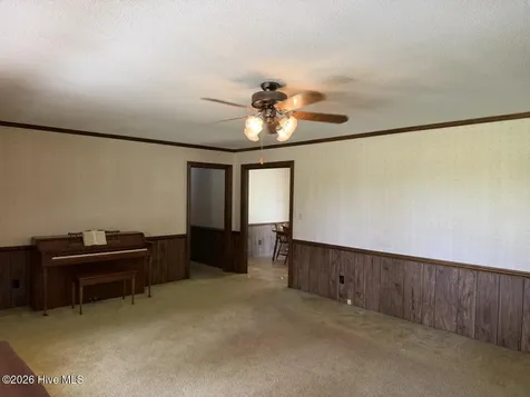 12445 U.s. 64 Williamston NC 27892