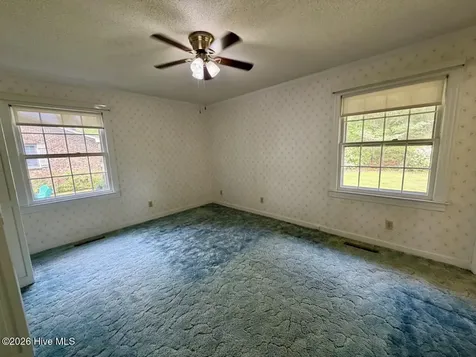 12445 U.s. 64 Williamston NC 27892
