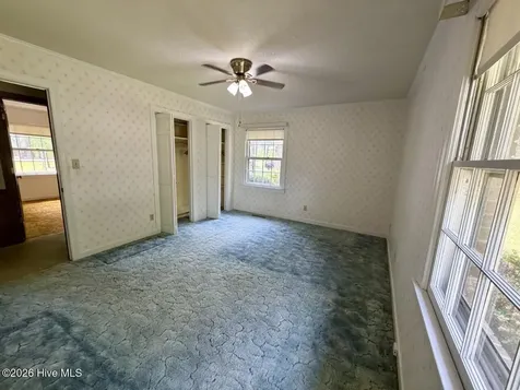 12445 U.s. 64 Williamston NC 27892