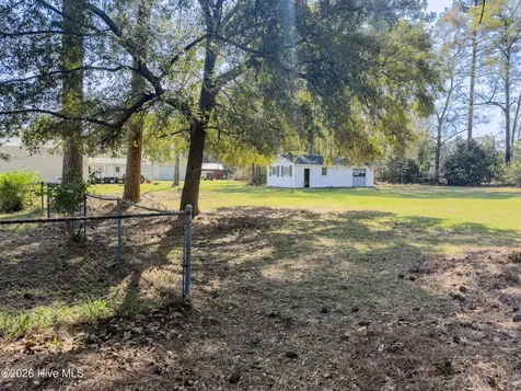 598 Forest Road Lumberton NC 28358
