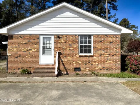 598 Forest Road Lumberton NC 28358