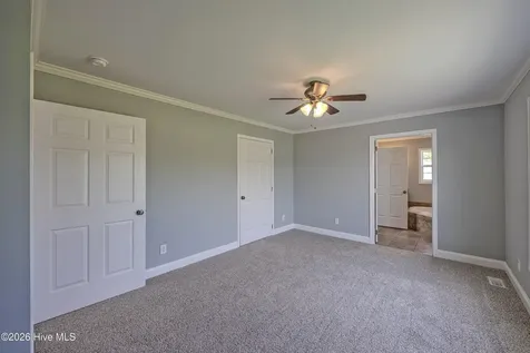 1327 Old Chinquapin Road Beulaville NC 28518