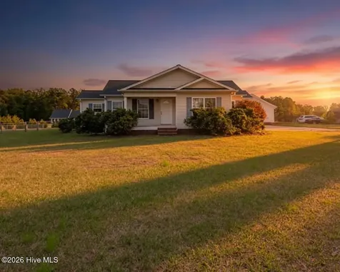 1327 Old Chinquapin Road Beulaville NC 28518