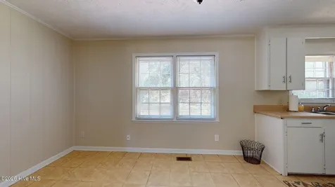 1240 W Michigan Avenue Southern Pines NC 28387