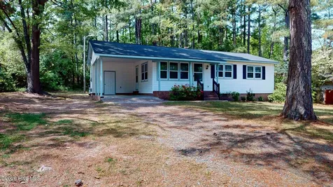 1240 W Michigan Avenue Southern Pines NC 28387