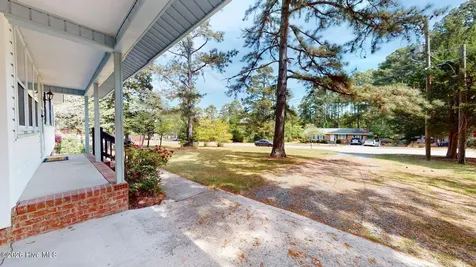 1240 W Michigan Avenue Southern Pines NC 28387